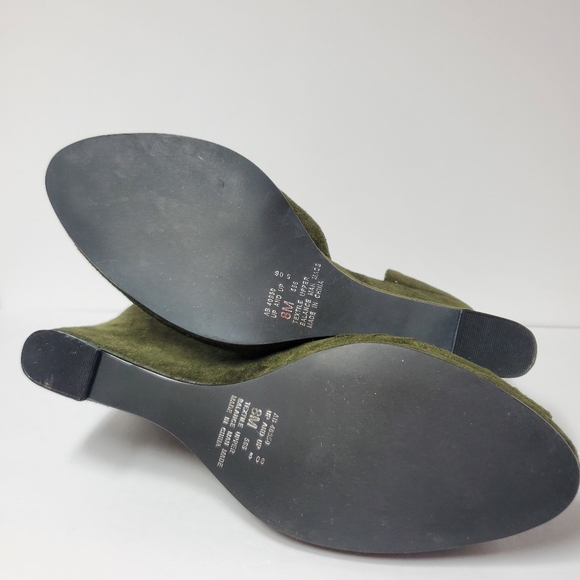 Apostrophe Green Suede 3.5" Wedges - Picture 6 of 6